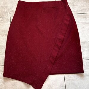 Papaya Skirt size Medium burgundy